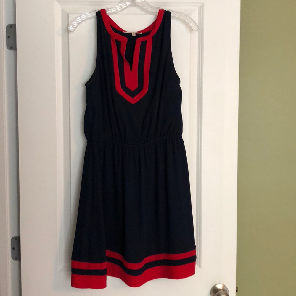 41 Hawthorn Black and Red Dress